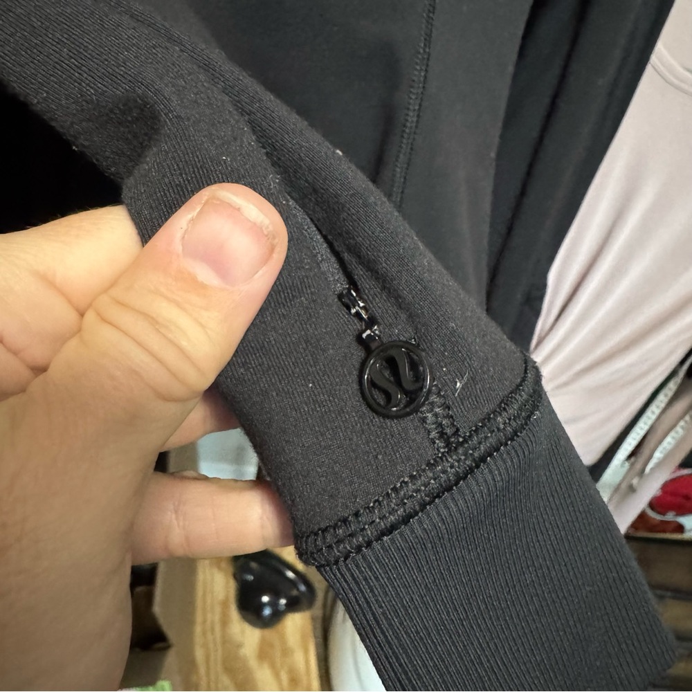 Lululemon Bhakti Yoga Jacket (First Release) - Picture 9 of 9